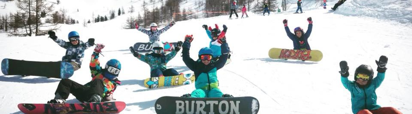 Snowboard group lessons